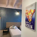 Oda ve Kahvaltı Sicilia In Versi 3*