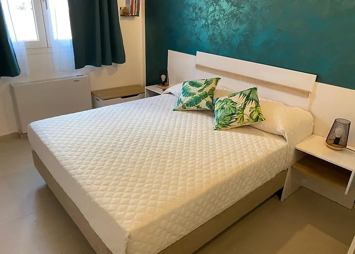 فندق مبيت وإفطار Sicilia In Versi كوستوناتشي